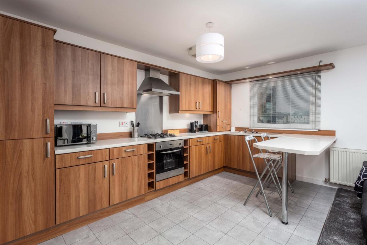 Walker Suite No73 - Donnini Apartments Kilmarnock Exterior photo